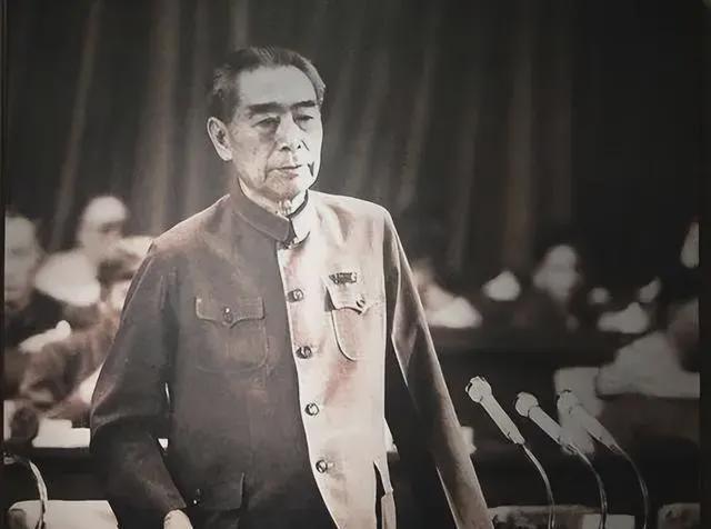 東方紅衛(wèi)星超重孫家棟堅(jiān)持拆掉毛主席像章周恩來(lái)說(shuō)：支持你！(圖4)